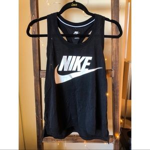 Black Nike racerback workout tank